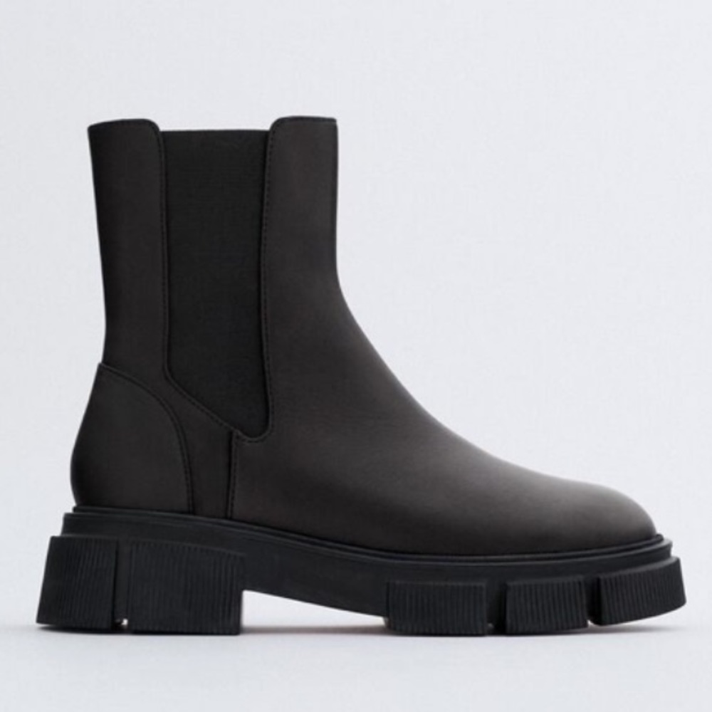 Zara Lug Low Heel Leather Ankle Boots